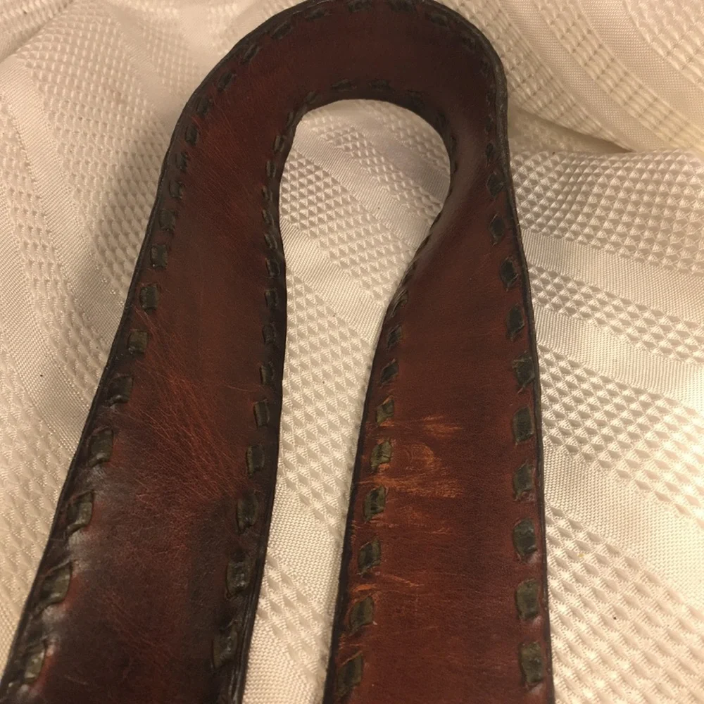 Alligator pattern leather belt w/buckle woven edge